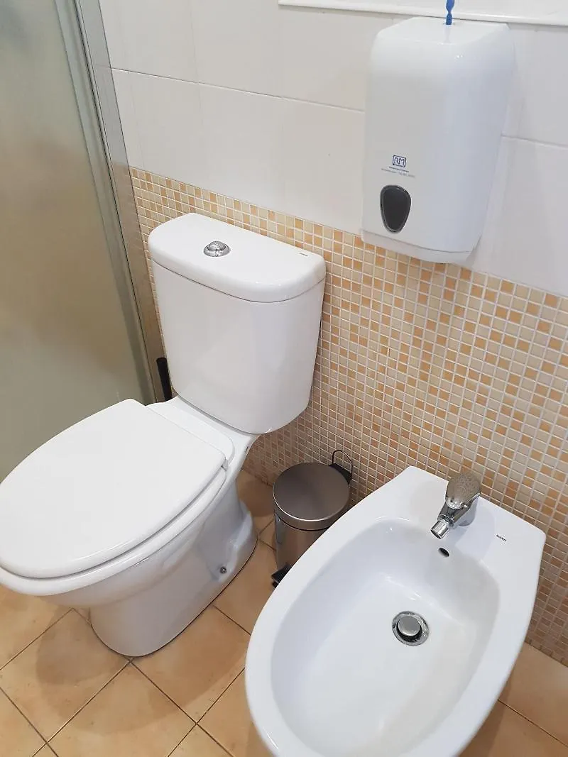 B&B Gisira Katania 3*,  Włochy