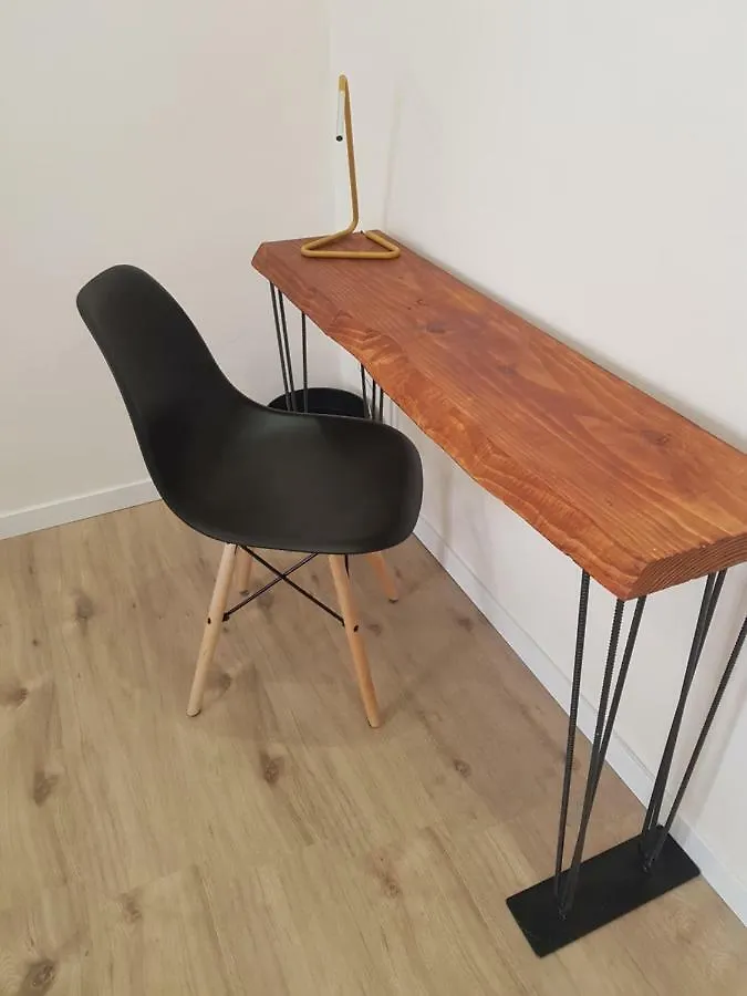 B&B Gisira Katania